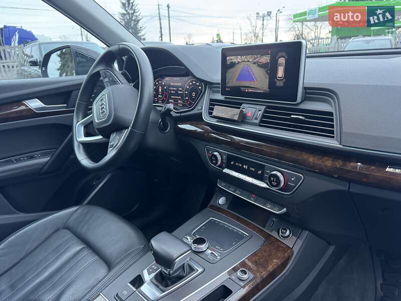 Внедорожник / Кроссовер Audi Q5 2019 в Тернополе