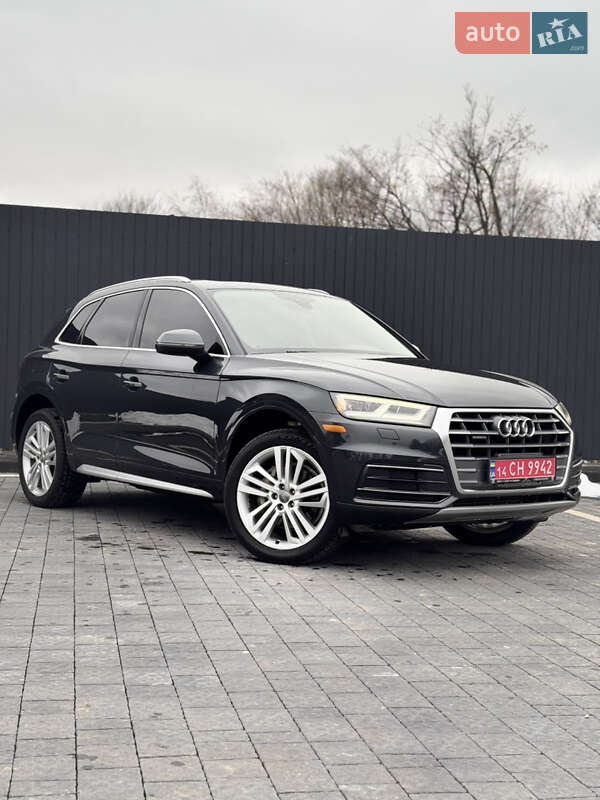 Внедорожник / Кроссовер Audi Q5 2017 в Самборе