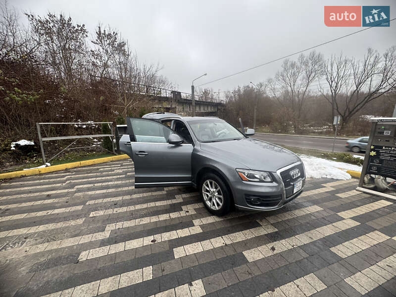 Внедорожник / Кроссовер Audi Q5 2011 в Львове