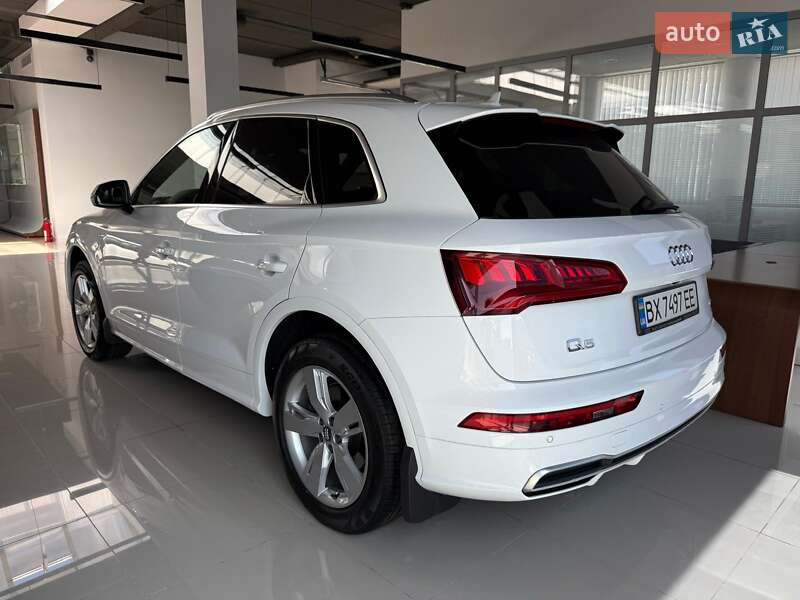 Позашляховик / Кросовер Audi Q5 2017 в Хмельницькому