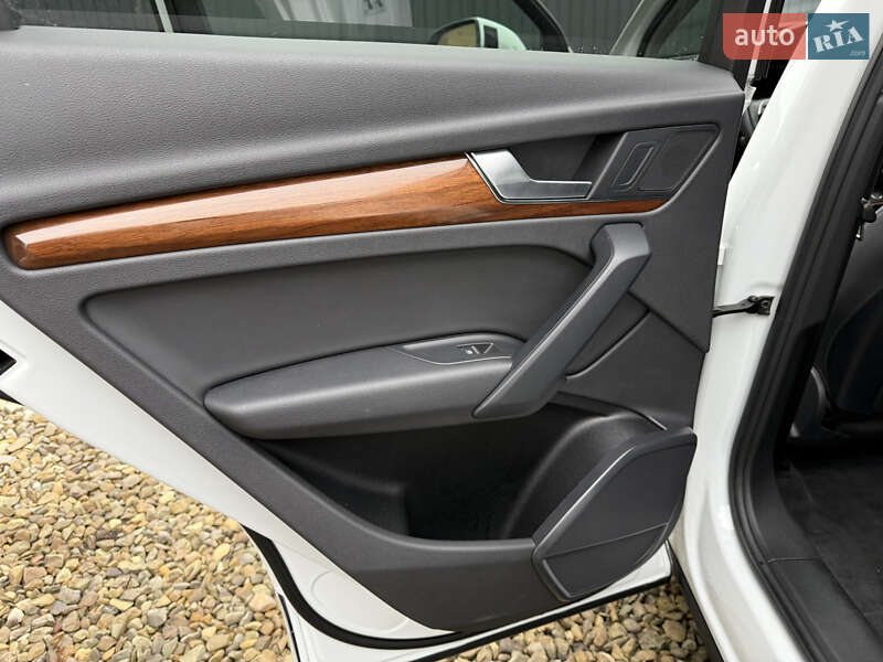 Позашляховик / Кросовер Audi Q5 2020 в Стрию фото 52 Позашляховик / Кросовер Audi Q5 2020 в Стрию