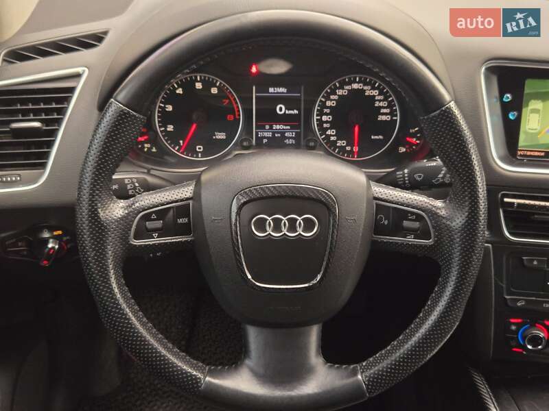 Внедорожник / Кроссовер Audi Q5 2009 в Киеве
