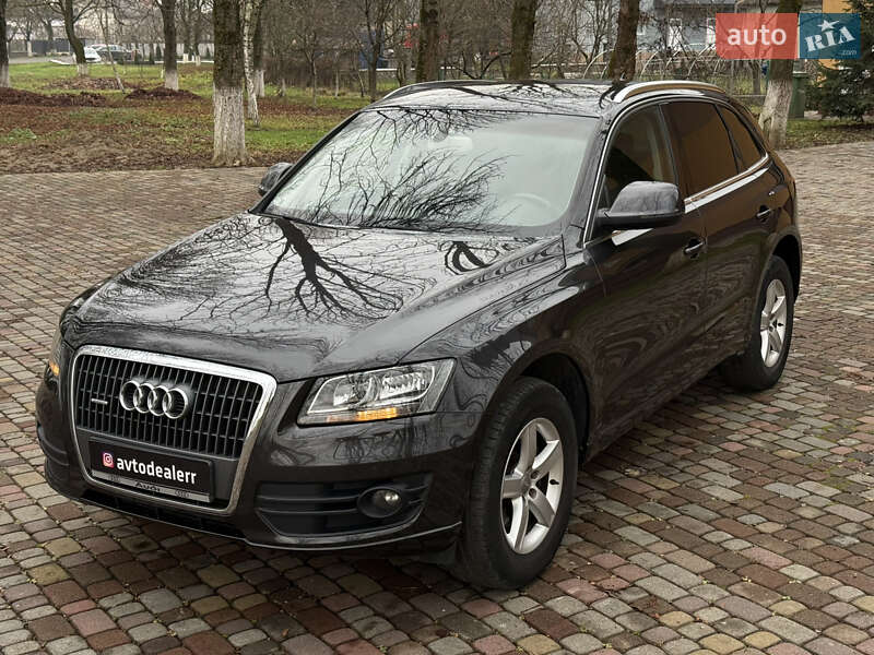 Внедорожник / Кроссовер Audi Q5 2012 в Тячеве