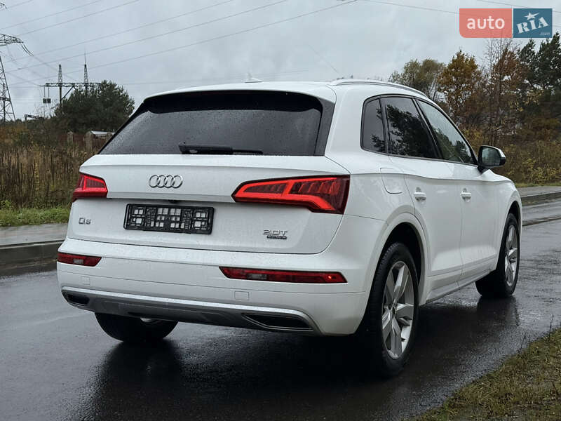Позашляховик / Кросовер Audi Q5 2018 в Новояворівську