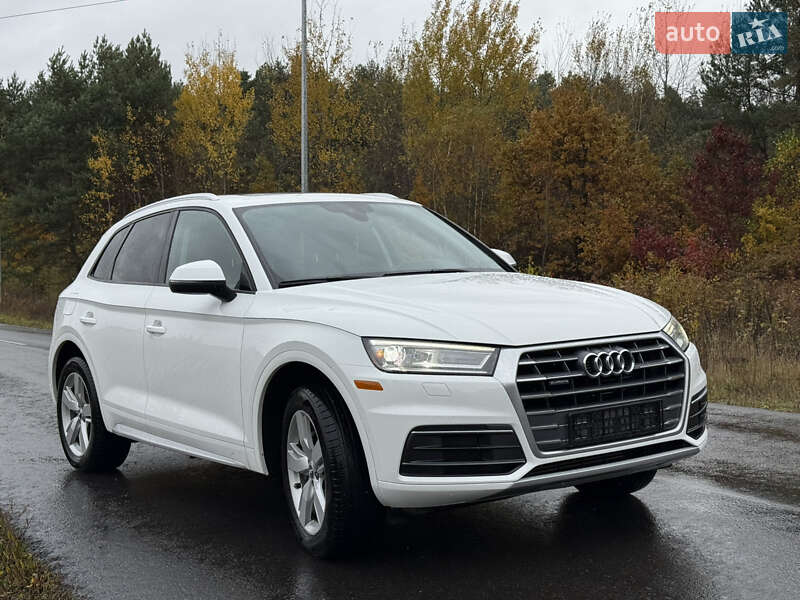 Позашляховик / Кросовер Audi Q5 2018 в Новояворівську