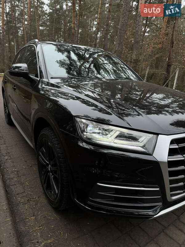 Позашляховик / Кросовер Audi Q5 2019 в Львові фото 3 Позашляховик / Кросовер Audi Q5 2019 в Львові