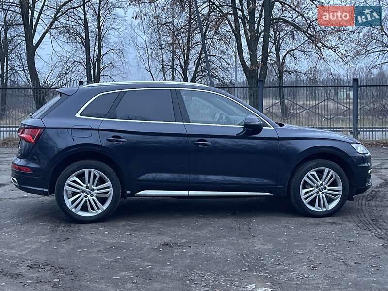 Внедорожник / Кроссовер Audi Q5 2018 в Чернигове