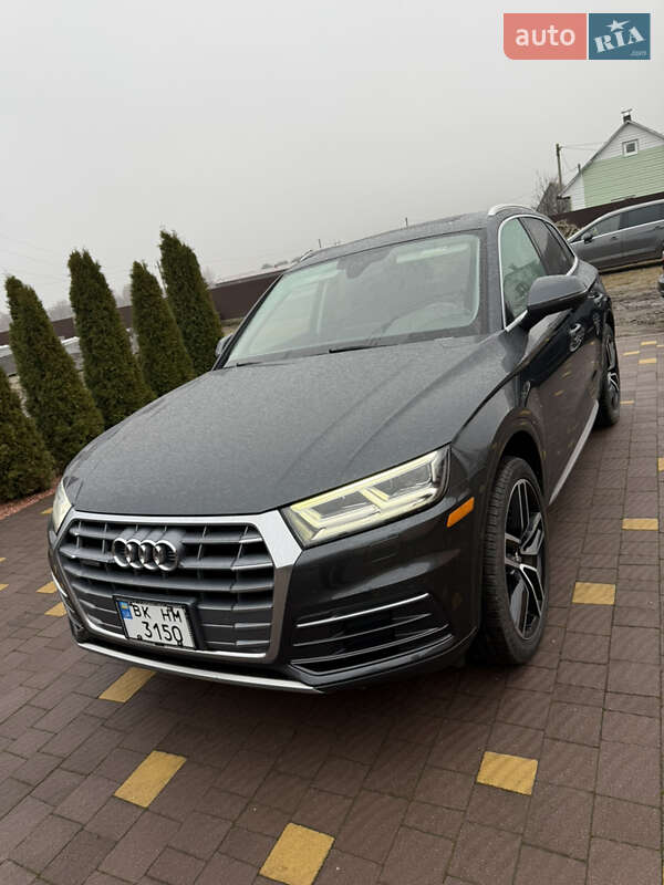 Позашляховик / Кросовер Audi Q5 2017 в Вараші фото 4 Позашляховик / Кросовер Audi Q5 2017 в Вараші