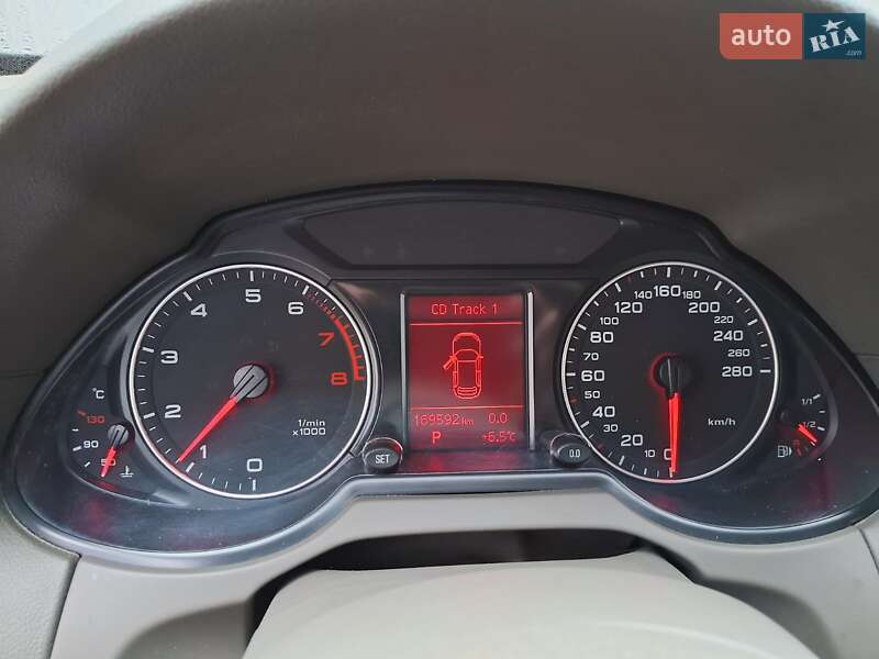 Внедорожник / Кроссовер Audi Q5 2011 в Черновцах