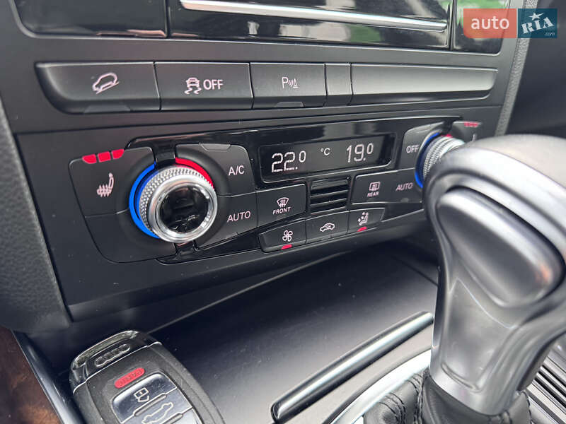 Позашляховик / Кросовер Audi Q5 2015 в Києві