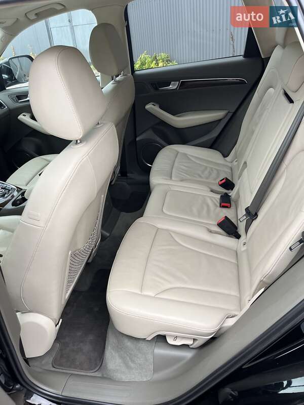 Внедорожник / Кроссовер Audi Q5 2012 в Луцке