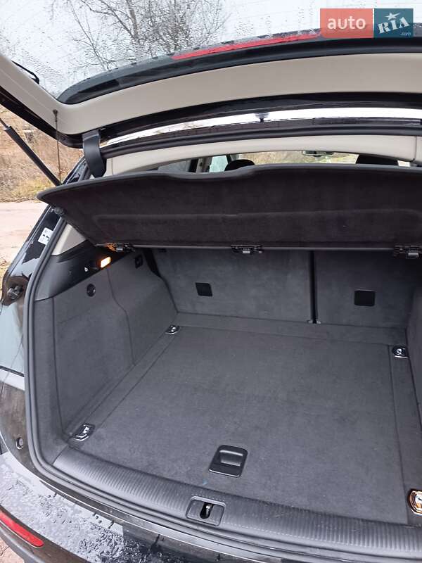 Внедорожник / Кроссовер Audi Q5 2011 в Иванкове