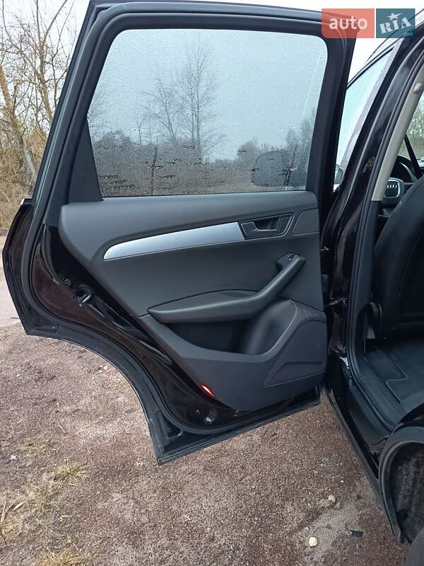 Внедорожник / Кроссовер Audi Q5 2011 в Иванкове