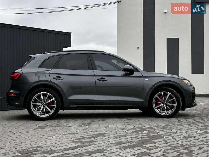 Внедорожник / Кроссовер Audi Q5 2024 в Львове