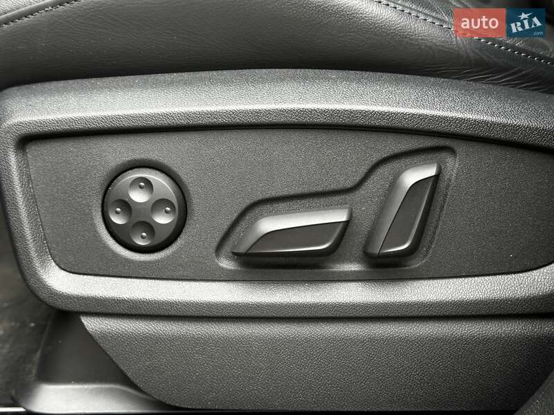 Внедорожник / Кроссовер Audi Q5 2024 в Львове