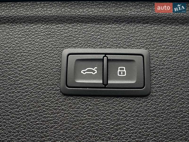 Внедорожник / Кроссовер Audi Q5 2024 в Львове