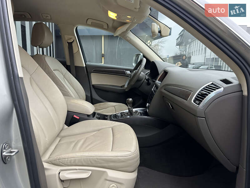 Позашляховик / Кросовер Audi Q5 2015 в Львові