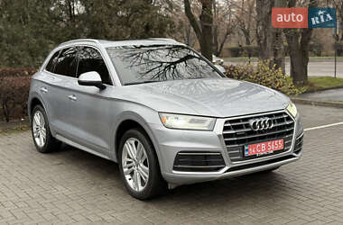 Позашляховик / Кросовер Audi Q5 2018 в Львові