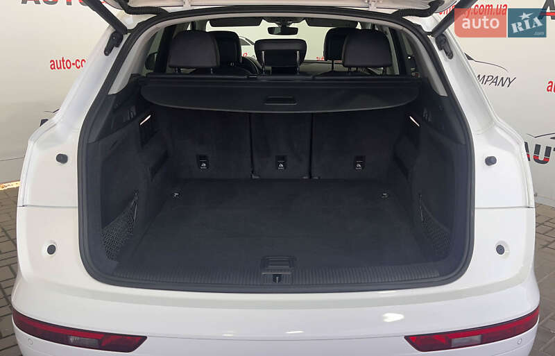 Внедорожник / Кроссовер Audi Q5 2017 в Львове