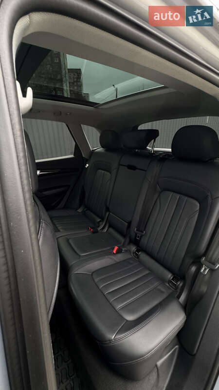 Внедорожник / Кроссовер Audi Q5 2018 в Киеве