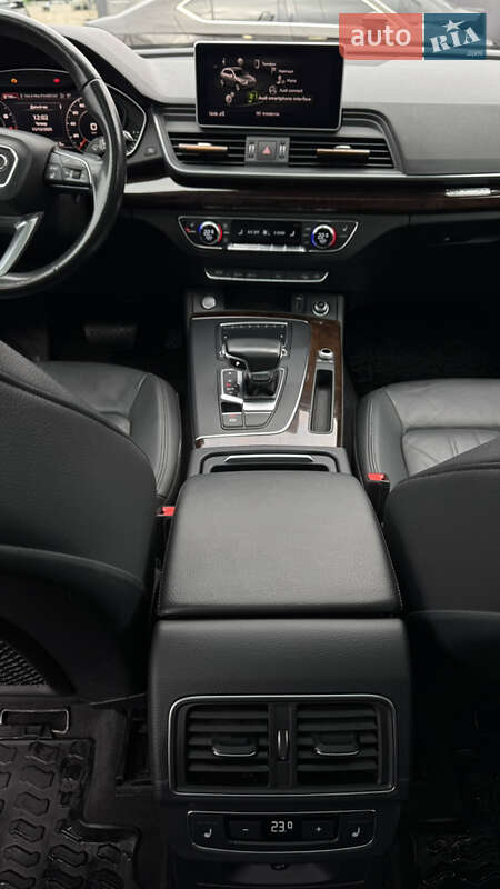 Внедорожник / Кроссовер Audi Q5 2018 в Киеве