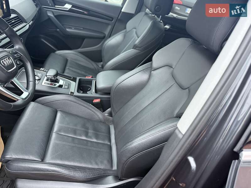 Внедорожник / Кроссовер Audi Q5 2018 в Луцке