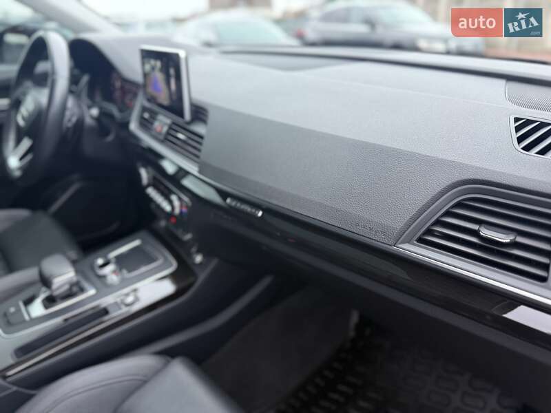 Внедорожник / Кроссовер Audi Q5 2018 в Луцке