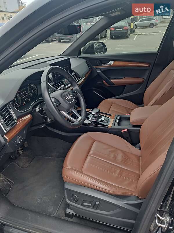 Внедорожник / Кроссовер Audi Q5 2020 в Киеве