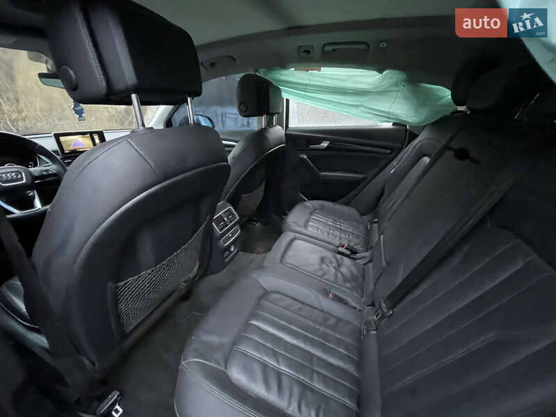 Внедорожник / Кроссовер Audi Q5 2019 в Ровно фото 12 Внедорожник / Кроссовер Audi Q5 2019 в Ровно