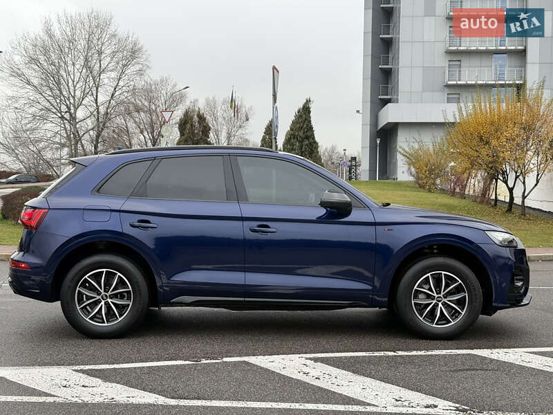 Позашляховик / Кросовер Audi Q5 2022 в Києві фото 14 Позашляховик / Кросовер Audi Q5 2022 в Києві