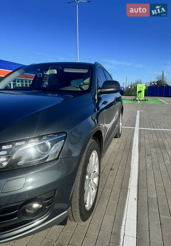 Внедорожник / Кроссовер Audi Q5 2009 в Умани