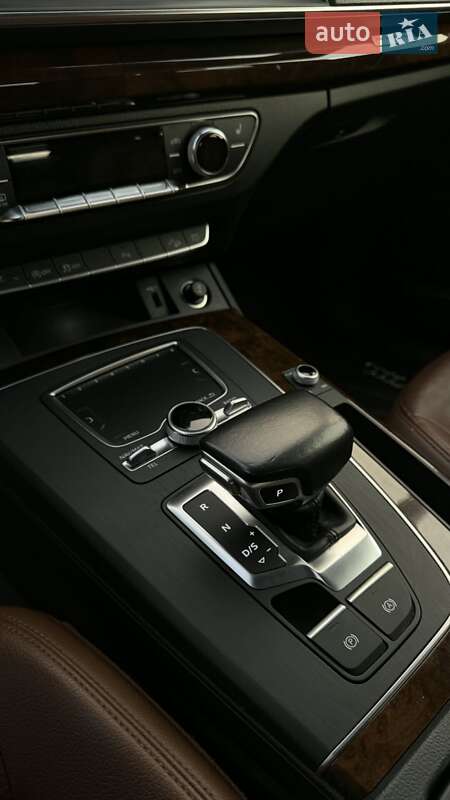 Позашляховик / Кросовер Audi Q5 2018 в Івано-Франківську