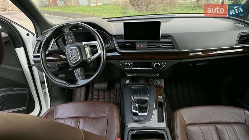 Позашляховик / Кросовер Audi Q5 2018 в Івано-Франківську