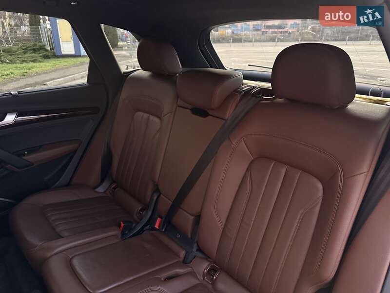 Позашляховик / Кросовер Audi Q5 2018 в Івано-Франківську