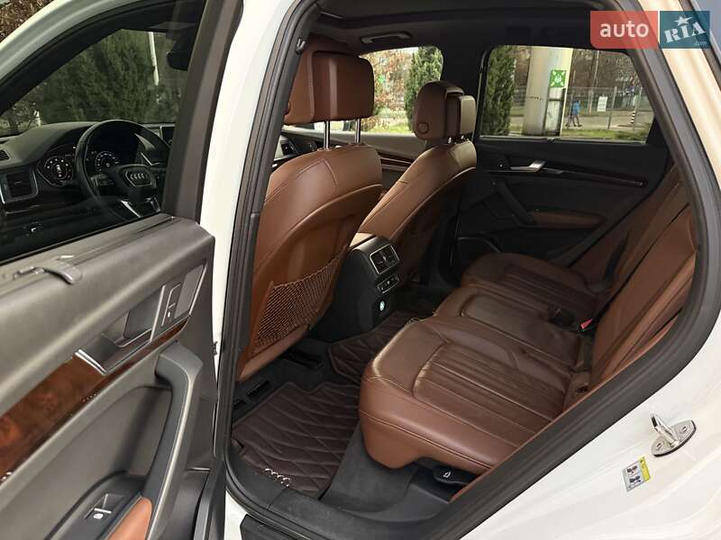 Позашляховик / Кросовер Audi Q5 2018 в Івано-Франківську