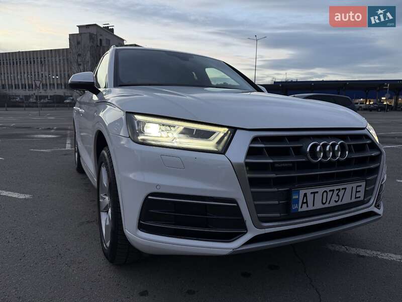 Позашляховик / Кросовер Audi Q5 2018 в Івано-Франківську