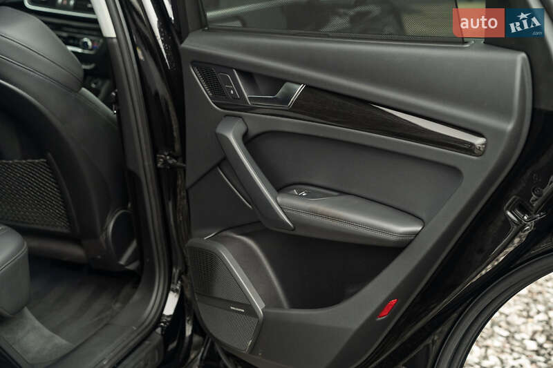 Внедорожник / Кроссовер Audi Q5 2018 в Черновцах