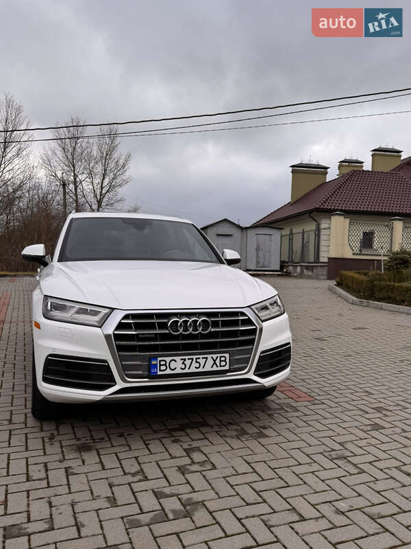 Внедорожник / Кроссовер Audi Q5 2019 в Золочеве фото 2 Внедорожник / Кроссовер Audi Q5 2019 в Золочеве