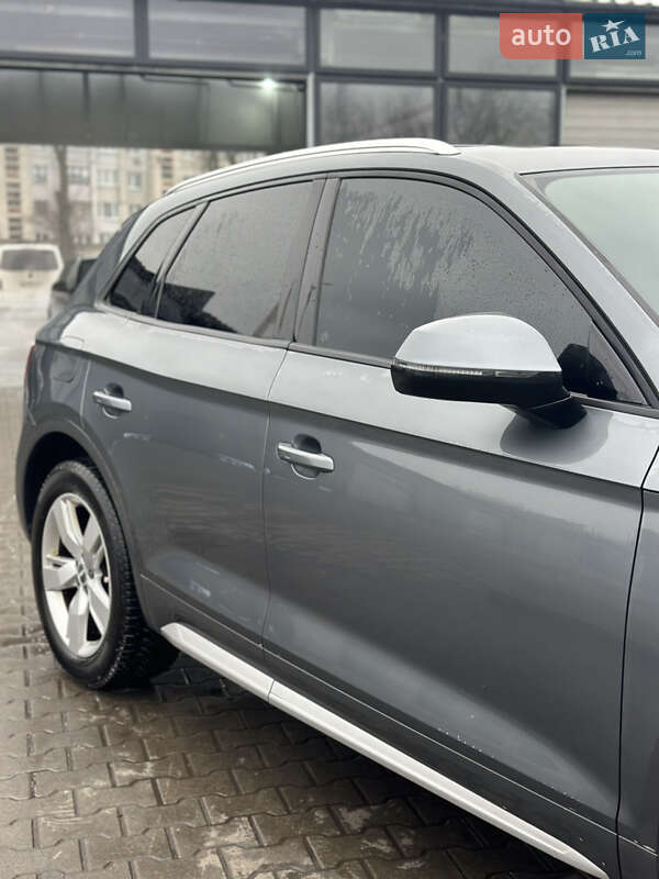 Внедорожник / Кроссовер Audi Q5 2018 в Шептицькому