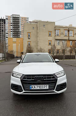 Внедорожник / Кроссовер Audi Q5 2020 в Киеве
