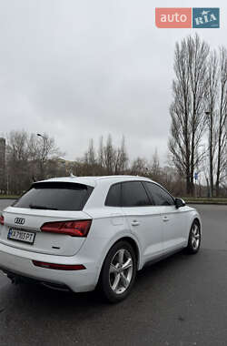 Внедорожник / Кроссовер Audi Q5 2020 в Киеве