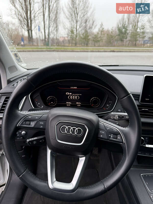 Внедорожник / Кроссовер Audi Q5 2020 в Киеве