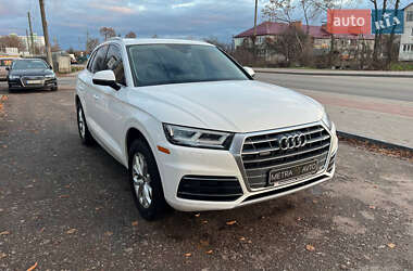 Внедорожник / Кроссовер Audi Q5 2018 в Чернигове