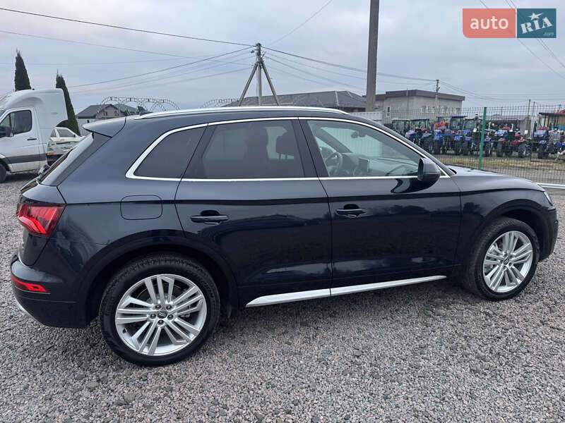 Позашляховик / Кросовер Audi Q5 2018 в Луцьку