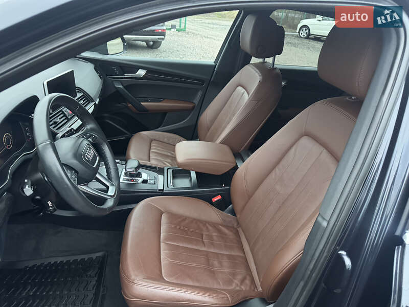 Позашляховик / Кросовер Audi Q5 2018 в Луцьку