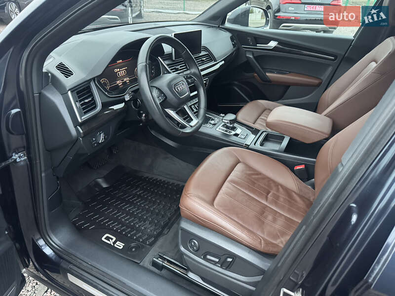 Позашляховик / Кросовер Audi Q5 2018 в Луцьку