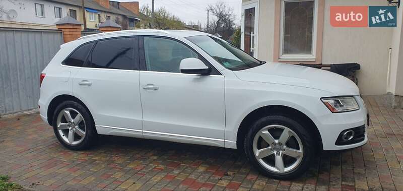 Внедорожник / Кроссовер Audi Q5 2015 в Карловке