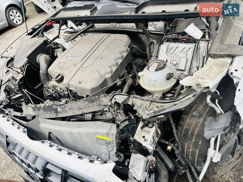 Внедорожник / Кроссовер Audi Q5 2020 в Вышгороде