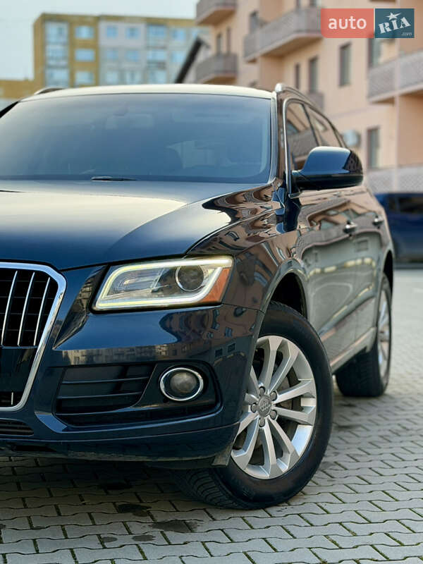Внедорожник / Кроссовер Audi Q5 2016 в Ужгороде