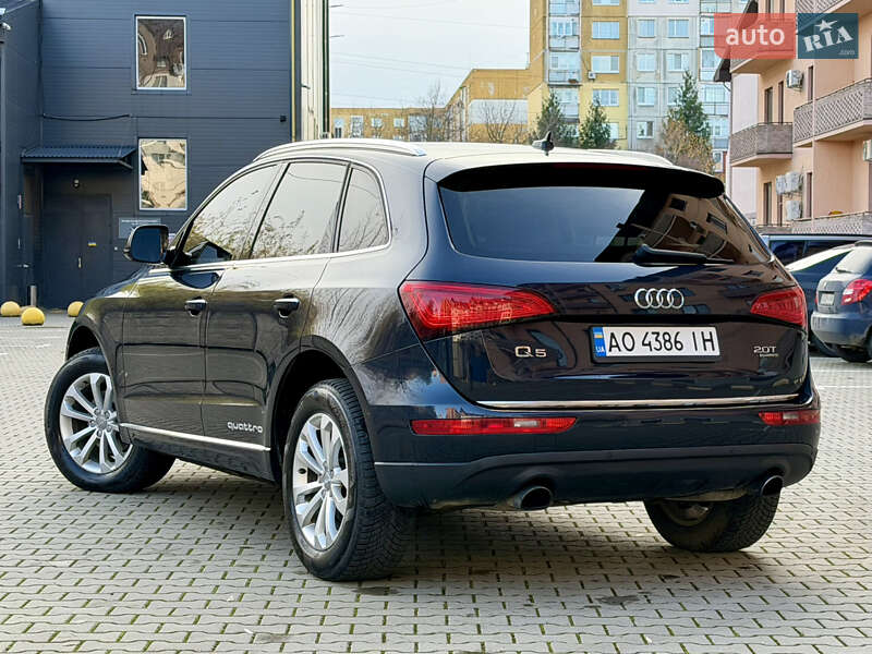 Внедорожник / Кроссовер Audi Q5 2016 в Ужгороде